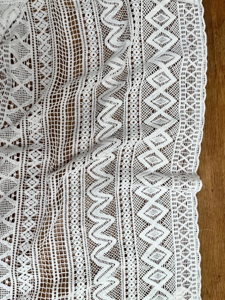Remnant 65cm x 35cm - Cleo - White Guipure Lace - The Eternal Maker - UK Fabric Shop