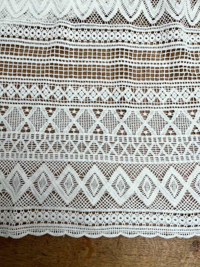 Remnant 65cm x 35cm - Cleo - White Guipure Lace - The Eternal Maker - UK Fabric Shop