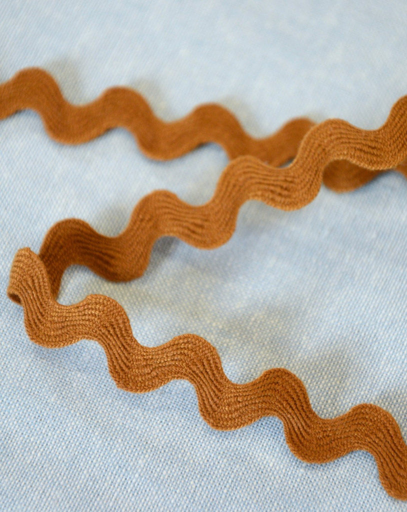 Ric Rac - 10mm - Chesnut - The Eternal Maker - UK Fabric Shop