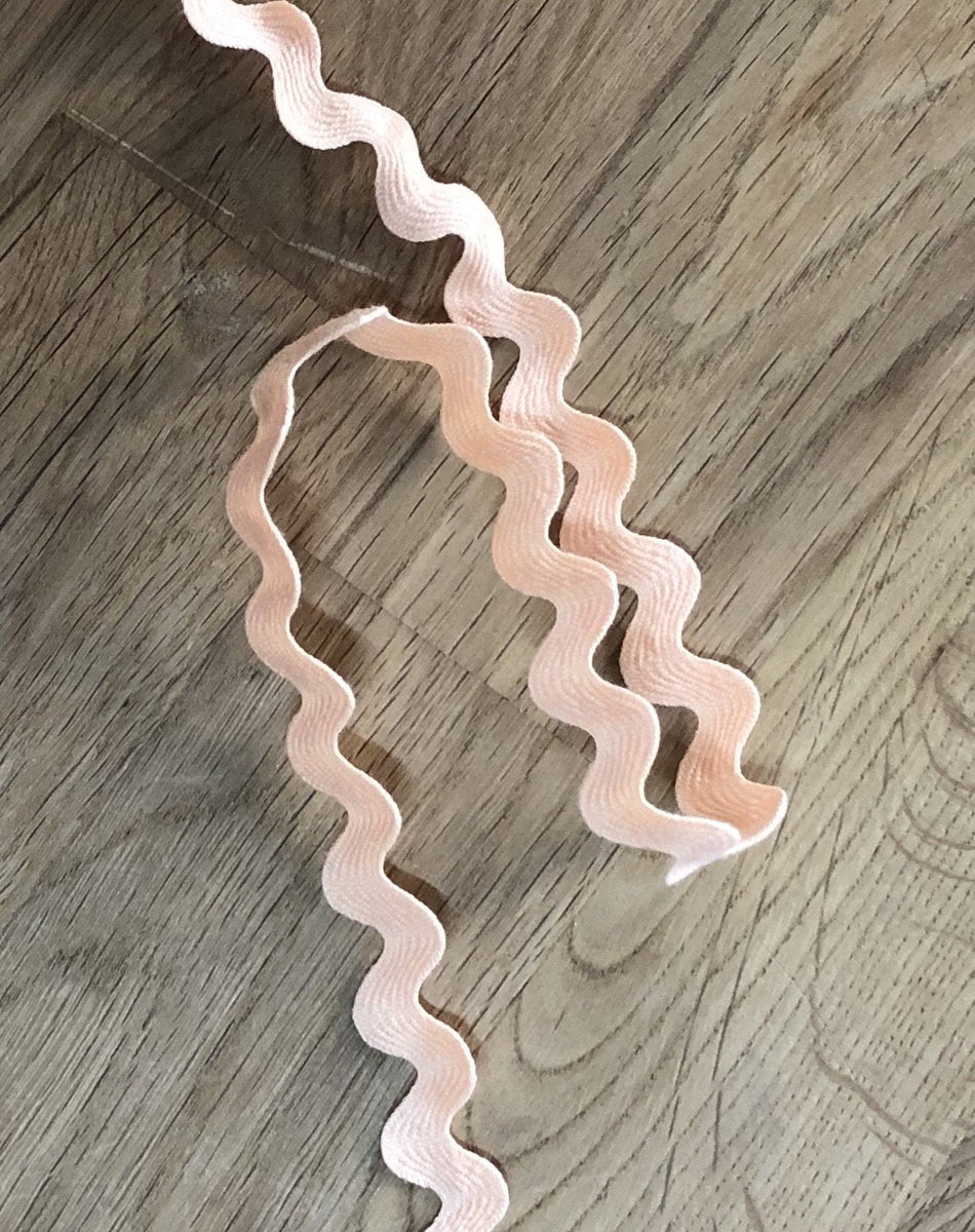 Peach Coloured Ric Rac Ric Rac - 10mm - Peach – The Eternal Maker