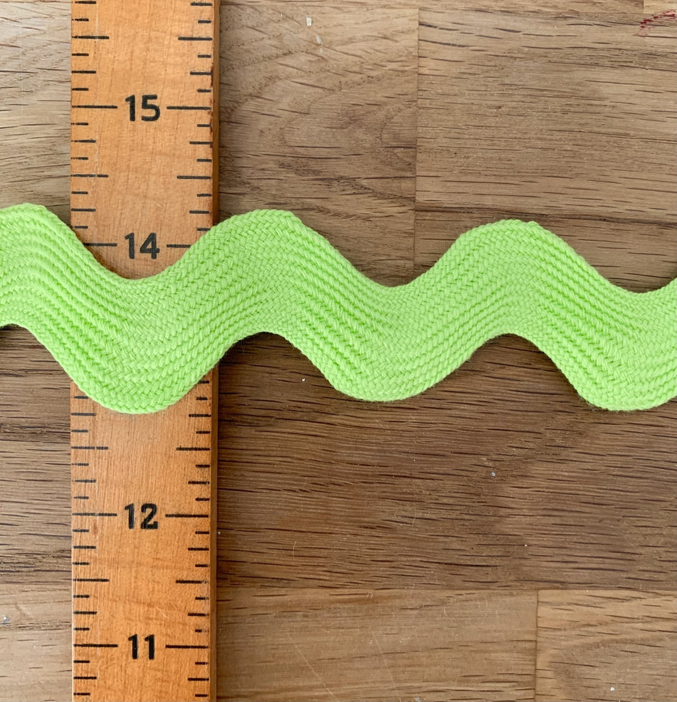 Ric Rac - 23mm - Apple - The Eternal Maker - UK Fabric Shop