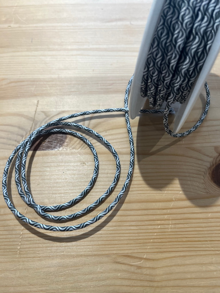 Round Elastic - 4mm - White and Grey Wiggle Weave - The Eternal Maker - UK Fabric Shop