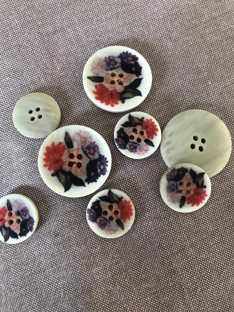 The Button Company Buttons 23mm Floral Bouquet - 23mm Buttons