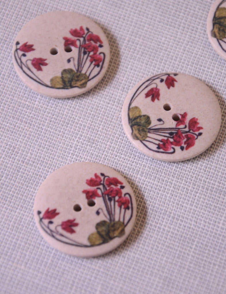 The Button Company Buttons Flower Blooms on Stone Button - 30mm
