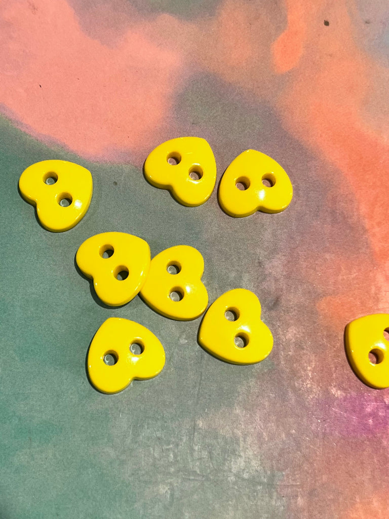 The Button Company Buttons Heart Buttons - 12mm - Yellow