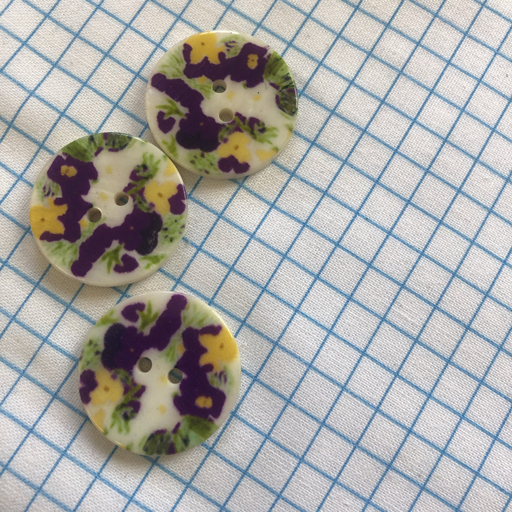 The Button Company Buttons Pansy Printed River Pearl Button - 26mm