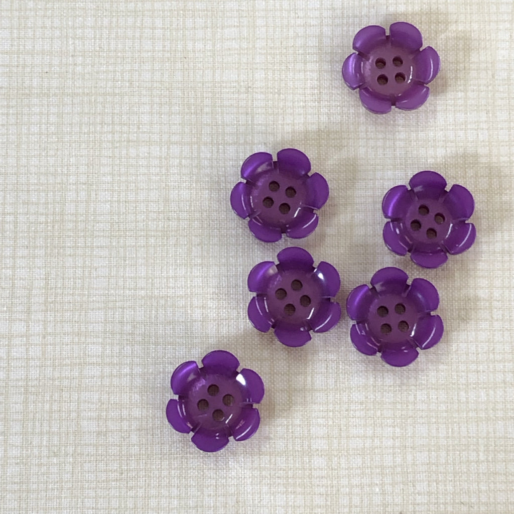 The Button Company Buttons Petal Flower Button - Purple - 16mm