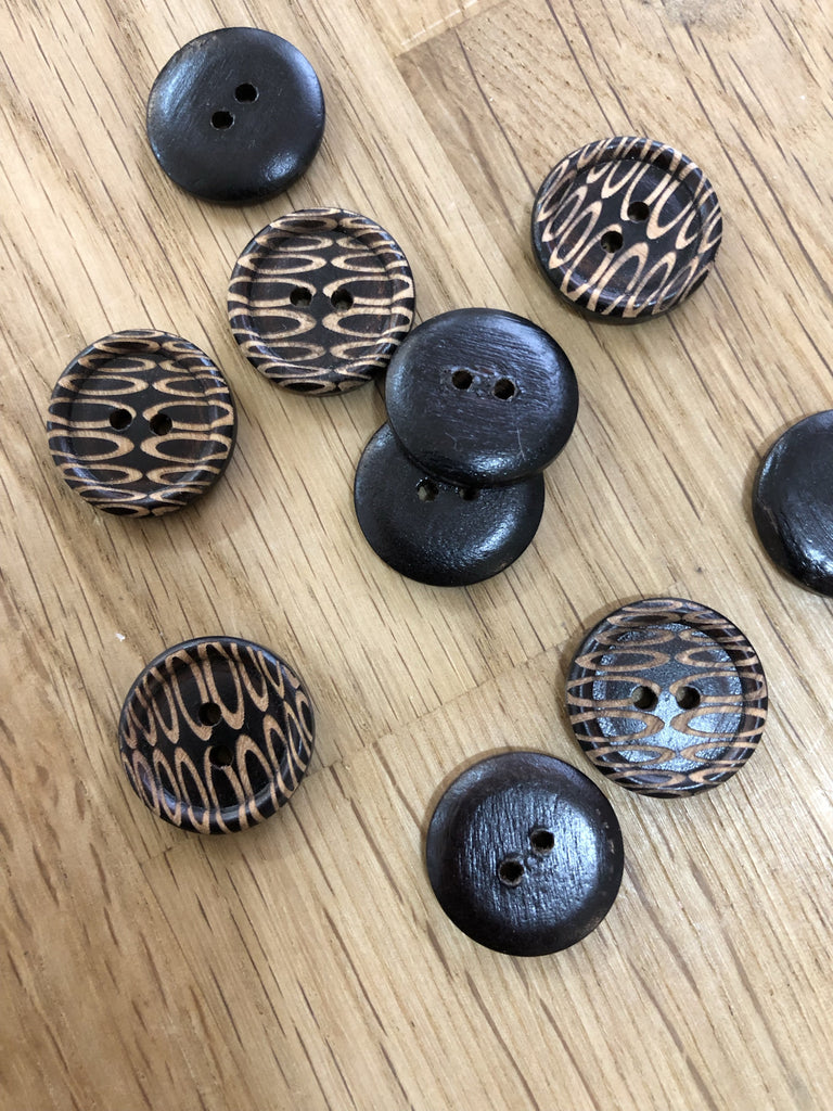 The Button Company Buttons Playing With Ovals - Wooden Buttons - 18mm