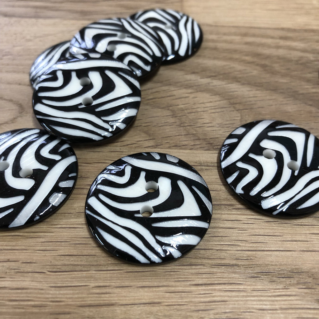 The Button Company Buttons Zebra Button - 2 Hole - 30mm