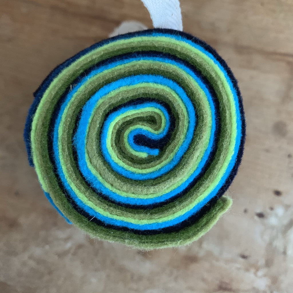 The Button Company Woolfelt Woolfelt Roll - Blues and Greens