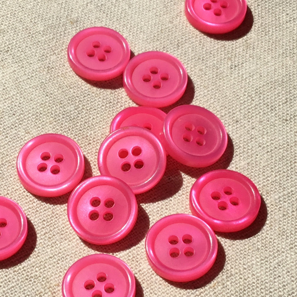 Hot Pink Buttons - 15 mm 2 hole color 22 - 653631810052