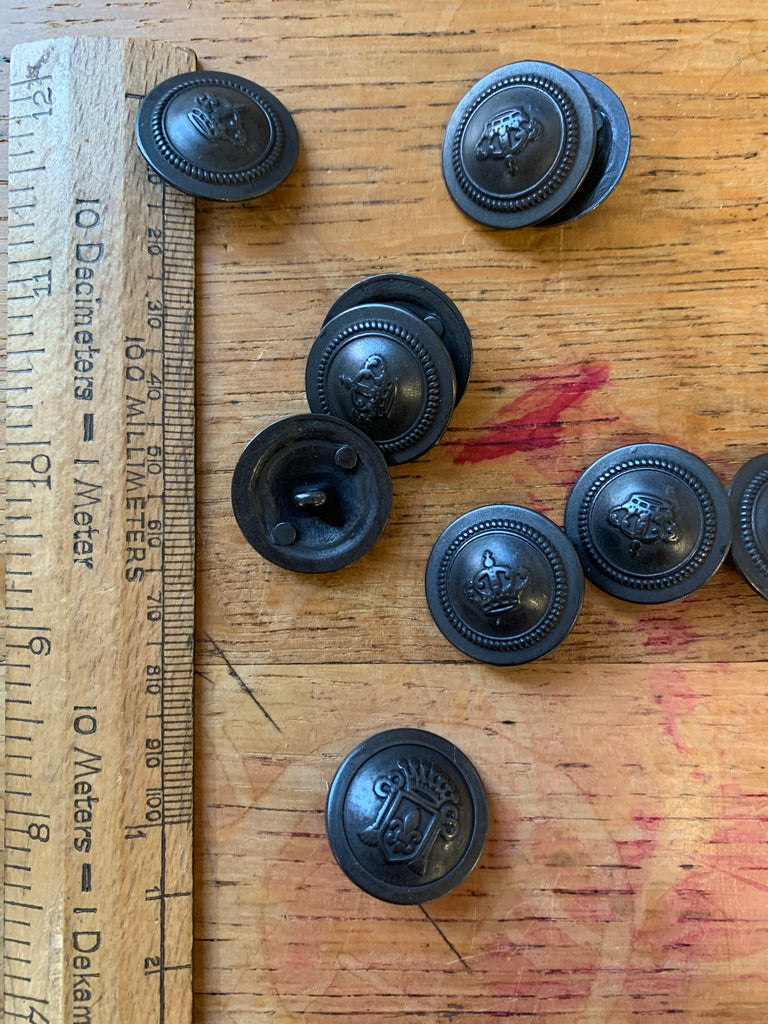 The Eternal Maker Buttons Crown Shank Button - 22mm - Black Brass