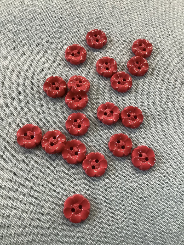 The Eternal Maker Buttons Solid Daisy Flower Shape Button - 14mm - Red