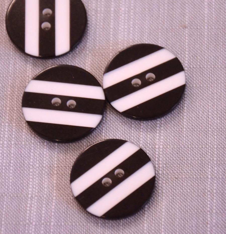 The Eternal Maker Buttons Stripy Button - 24mm - Monochrome