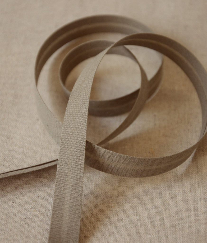 The Eternal Maker Ribbon and Trims Bias Binding Solid Khaki - 13mm