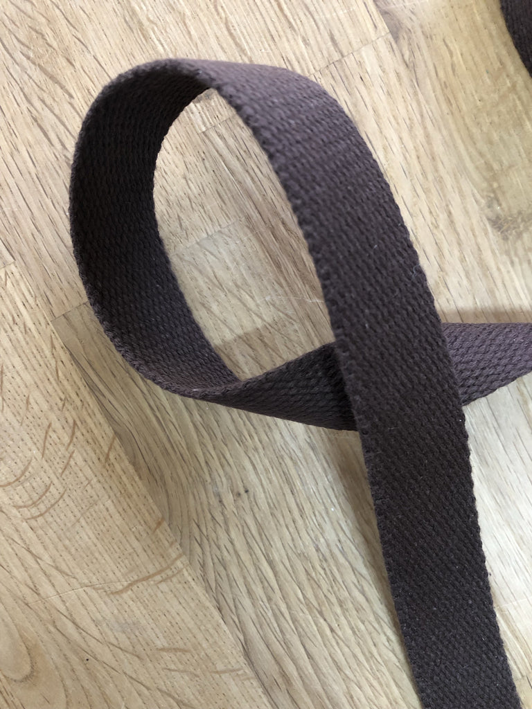 The Eternal Maker Ribbon and Trims Cotton Webbing Tape - 25mm/ 1” - Brown