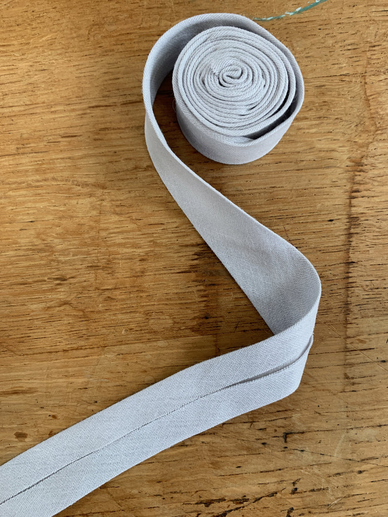 The Eternal Maker Ribbon and Trims Double Gauze Bias Binding - 27mm - Silver Grey