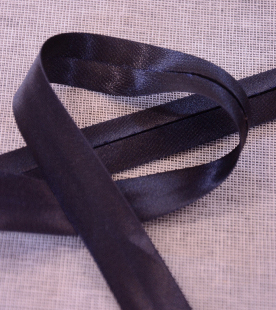 The Eternal Maker Ribbon and Trims Satin Bias Binding - 14mm - Navy Blue