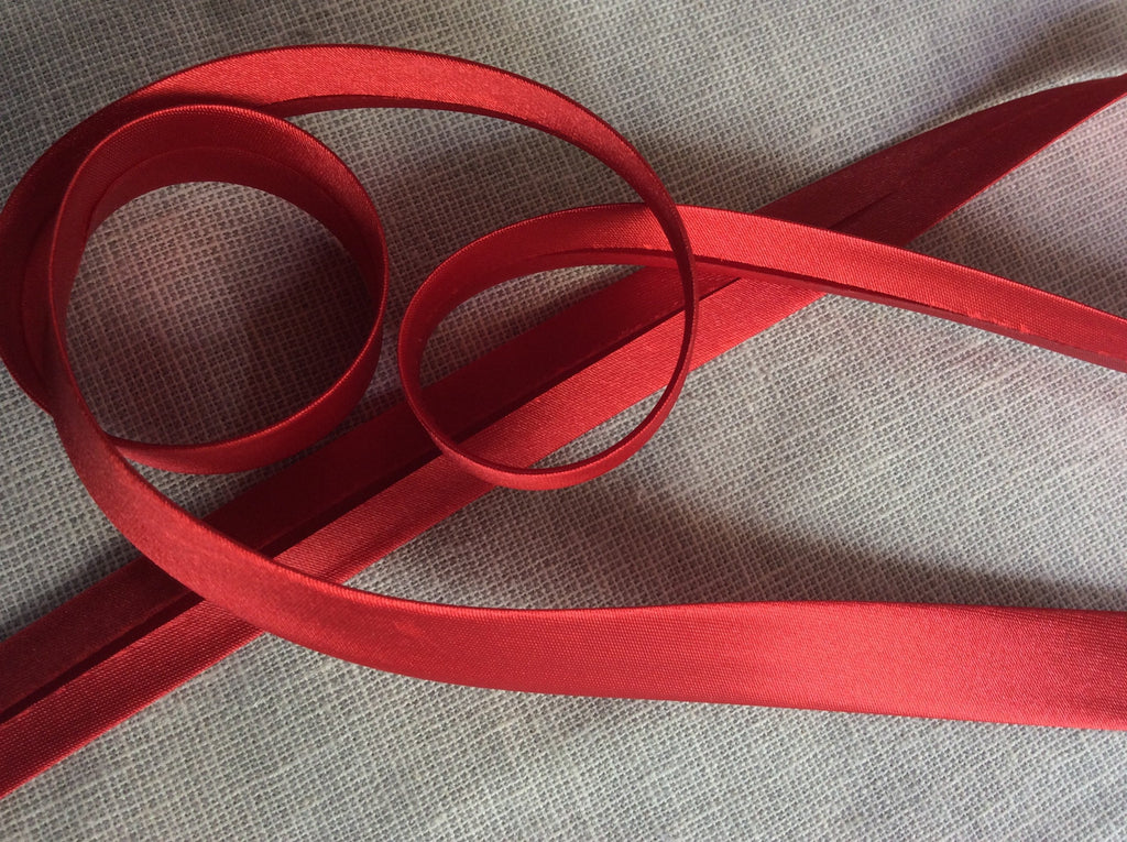 The Eternal Maker Ribbon and Trims Satin Bias Binding - 16mm - Red