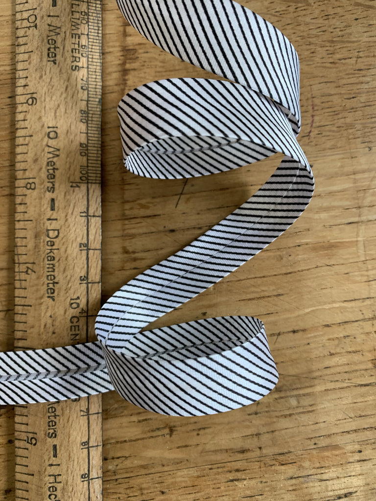The Eternal Maker Ribbon and Trims Stripy Satin Bias Binding - 15mm - Black on white