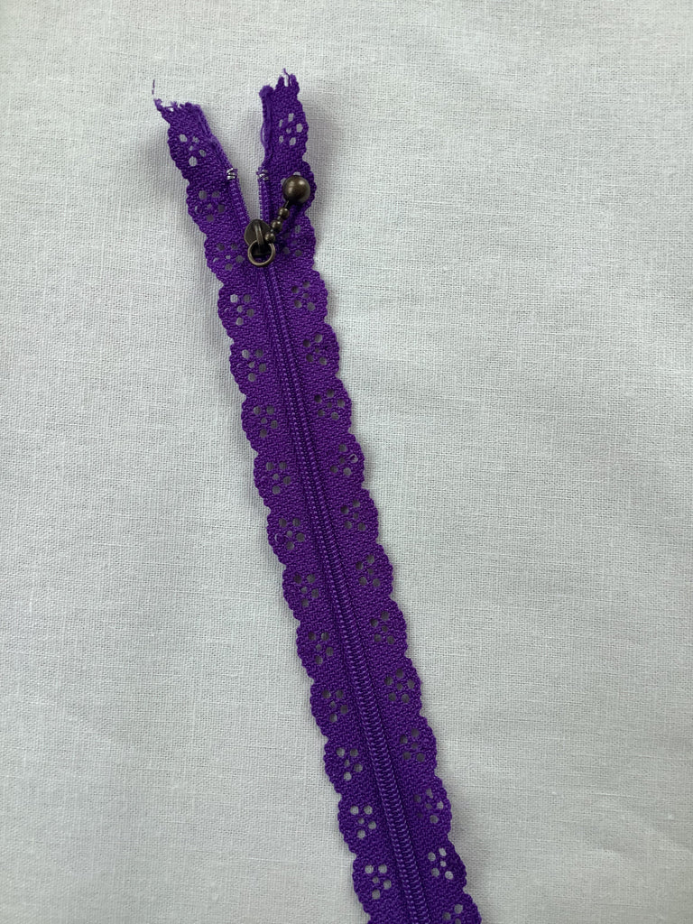 The Eternal Maker Zippers Lace Edge Zip - Purple - 20cm
