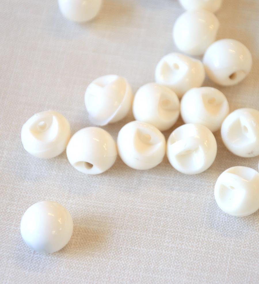 Unbranded Buttons Ivory Ball Shank Button - 13mm