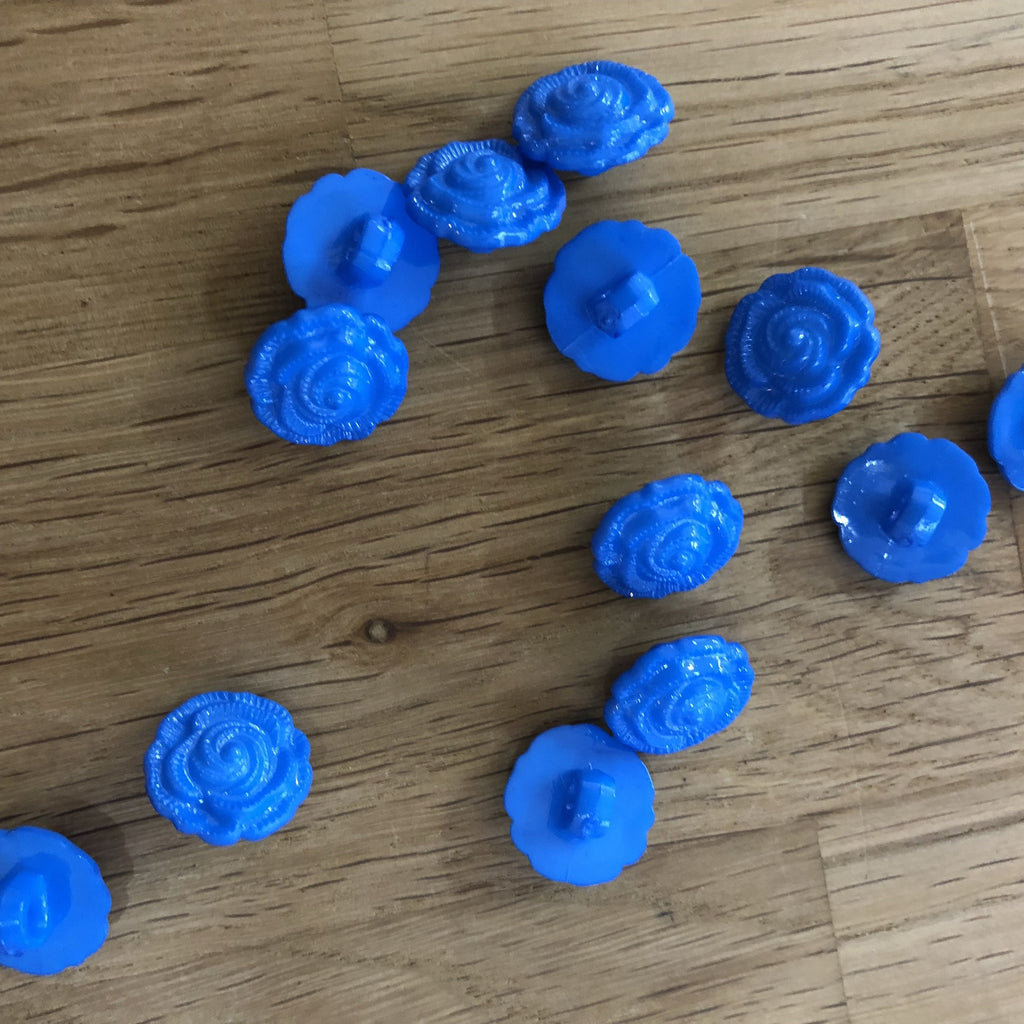 Unbranded Buttons Rose Shaped Shank Button - 15mm - Blue