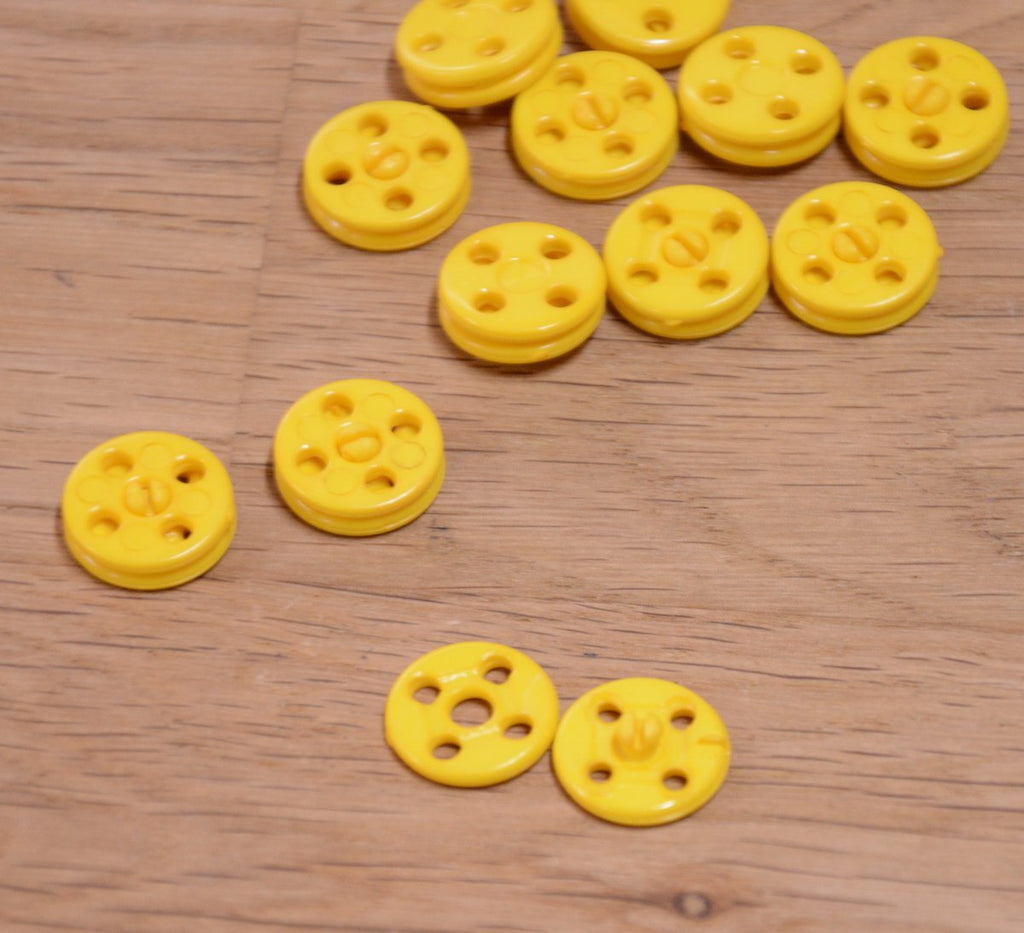 Unbranded Buttons Sew in Poppers - Small 13mm - Yellow