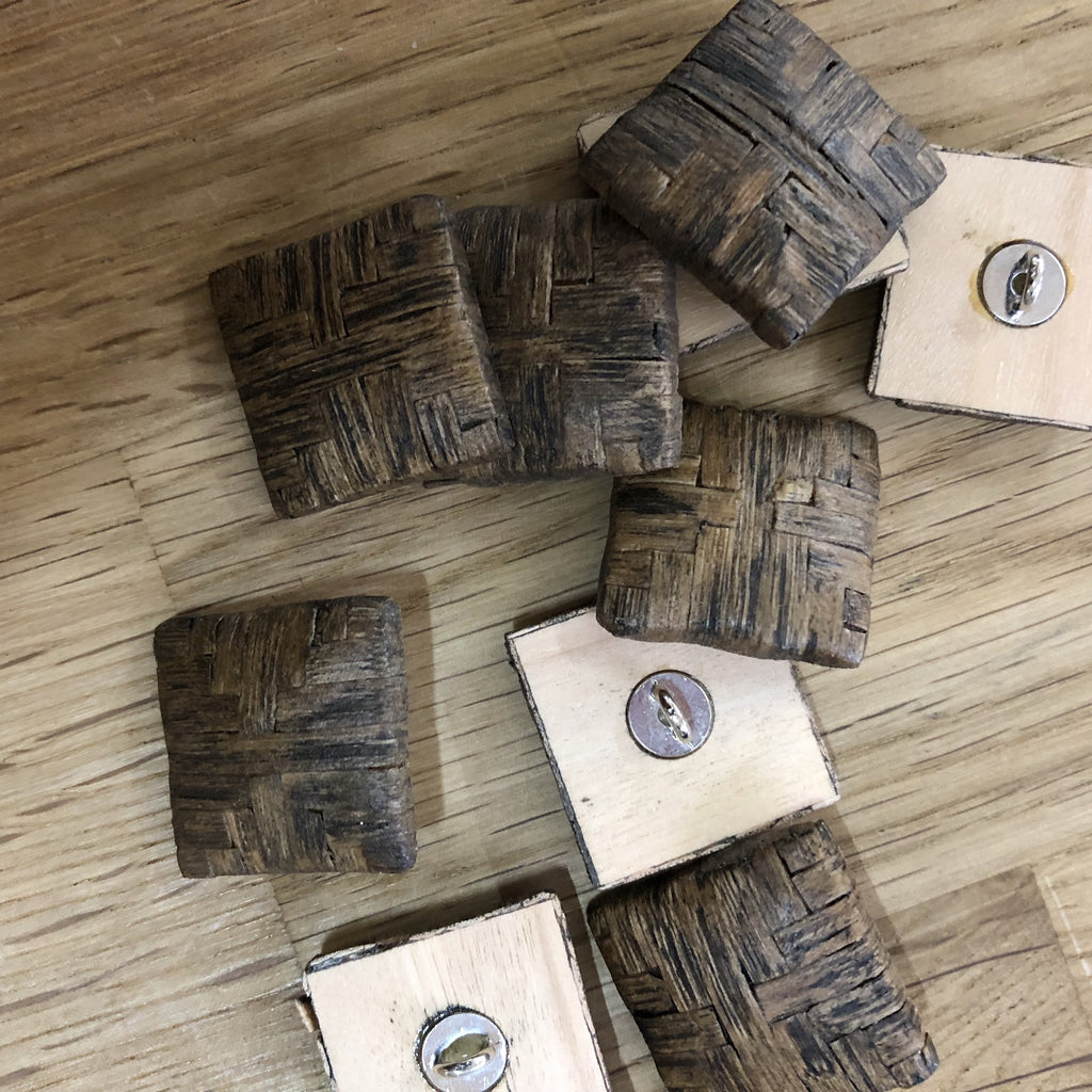 Unbranded Buttons Square Wooden Buttons - 21mm