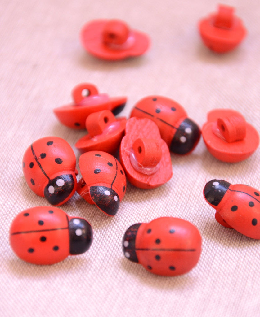 Unbranded Buttons Wooden Ladybird Button - 16mm