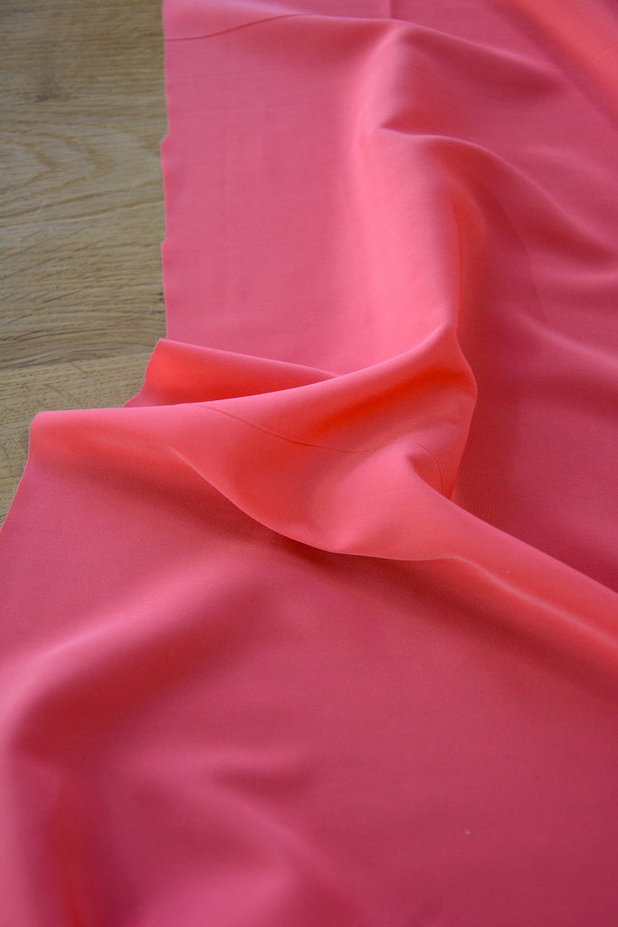 Unbranded Fabric Solid Colour Peachskin - Flamingo