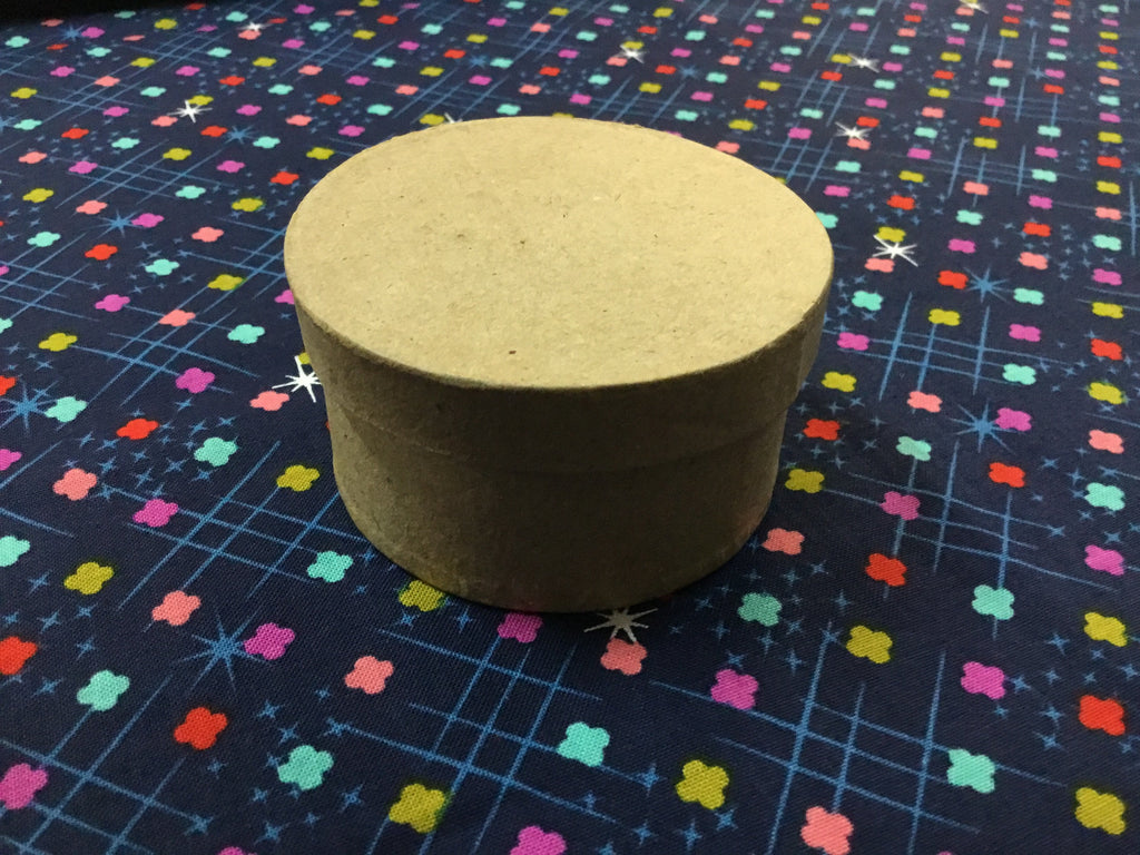 Unbranded Haberdashery Circular Shaped Box - 7cm diameter