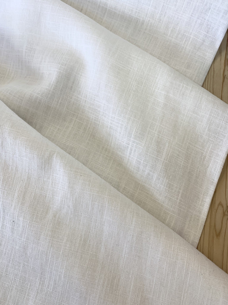 Unbranded Remnant Remnant - 1.25m x 1.4m - White - Enzyme Washed 100% Linen