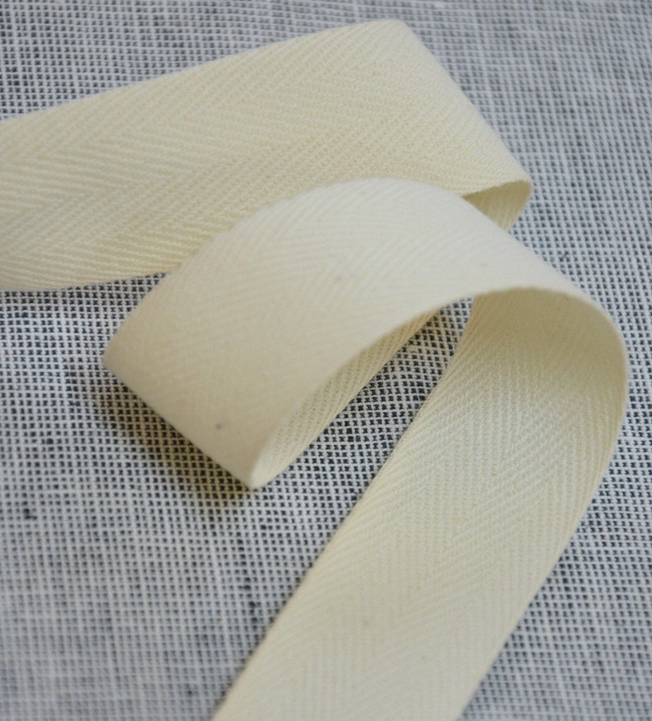 Unbranded Ribbon and Trims Apron Tape - 25mm - Ivory