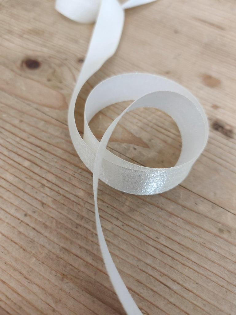 Unbranded Ribbon and Trims Ivory Sari Ribbon - 15mm