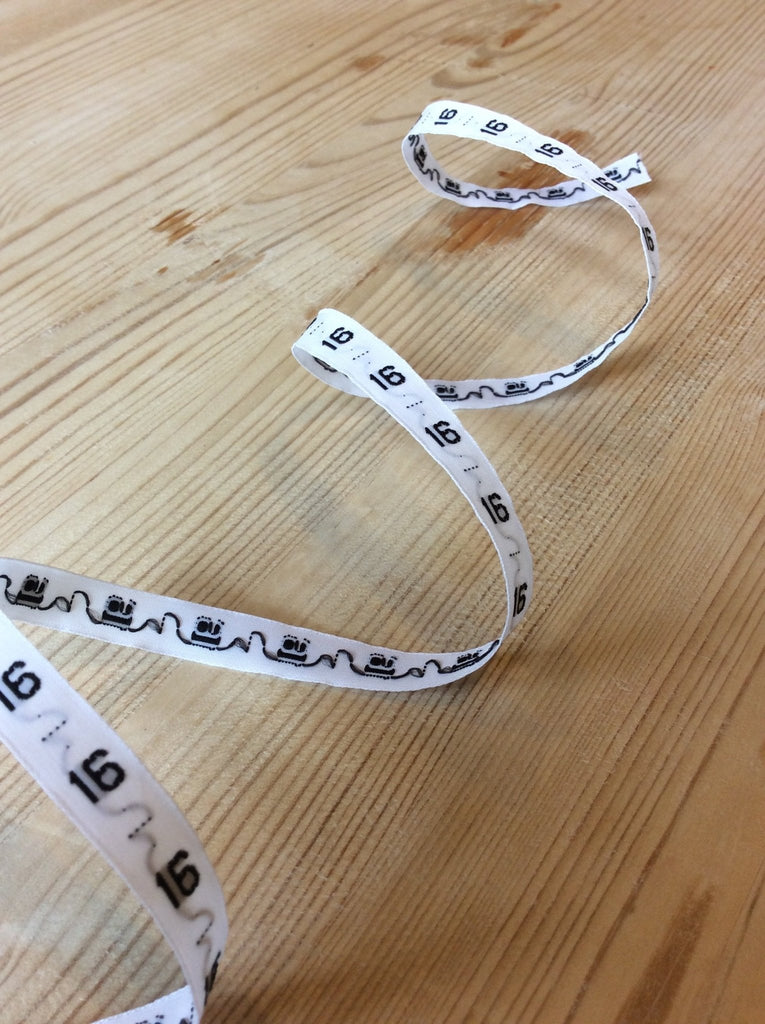 Woven size labels - The Eternal Maker - UK Fabric Shop