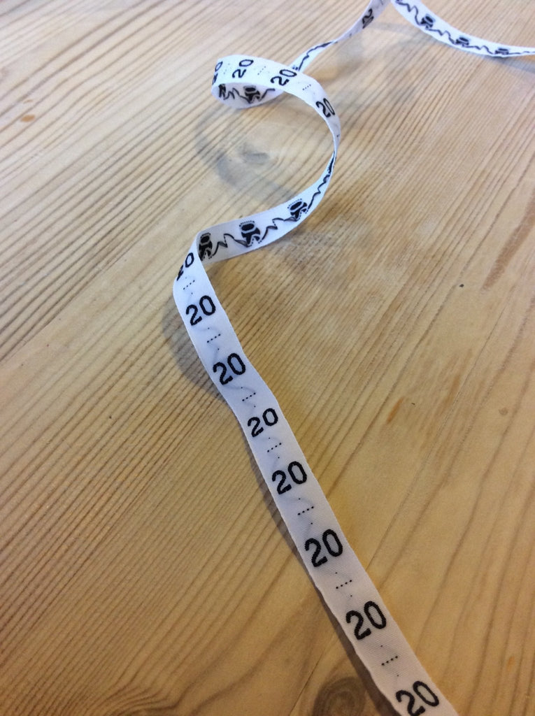 Woven size labels - The Eternal Maker - UK Fabric Shop